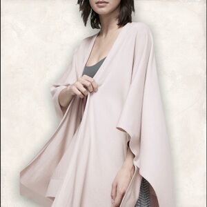 NEW Lululemon Free To Coast Sweater Wrap Pink Bliss Womens One Size